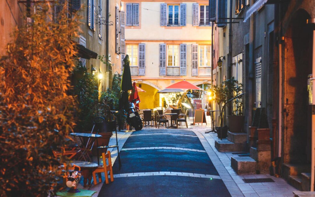 Property in Valbonne: what should you choose?